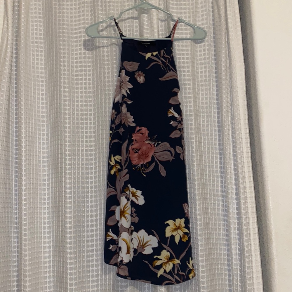 Island like floral dress.